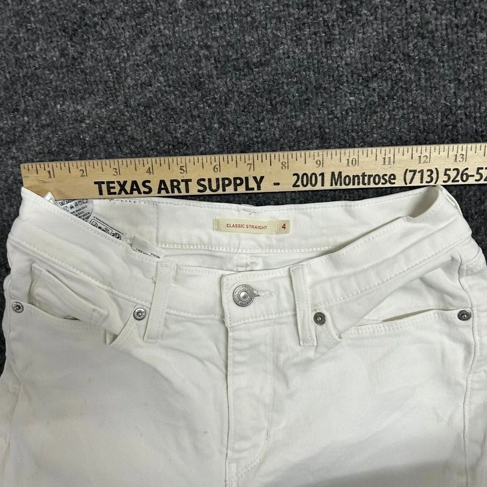 Levi's Jeans Womens Size 4 White Classic Straight Leg Mid Rise Denim Pants